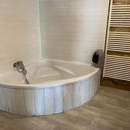 Holiday home Le Pressoir - Et Meubles De Tourisme - 2 Etoiles *