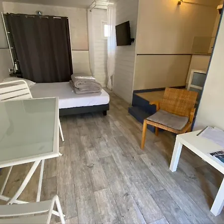 Le Pressoir - Et Meubles De Tourisme - 2 Etoiles * Dolus d'Oléron
