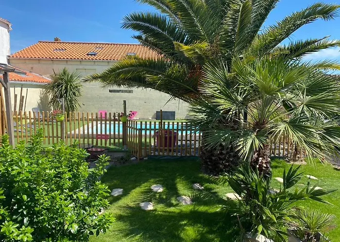 Le Pressoir - Et Meublés De Tourisme - 2 étoiles *